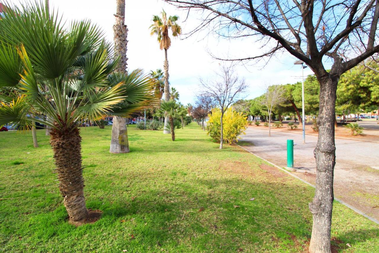 Global Properties, Los Claveles - Practico Apartamento Con Wifi En Puerto De Sagunto Luaran gambar