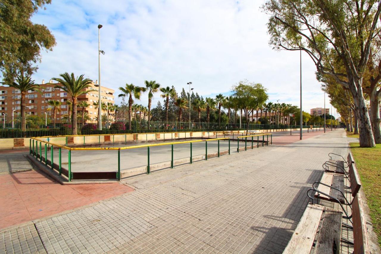 Global Properties, Los Claveles - Practico Apartamento Con Wifi En Puerto De Sagunto Luaran gambar