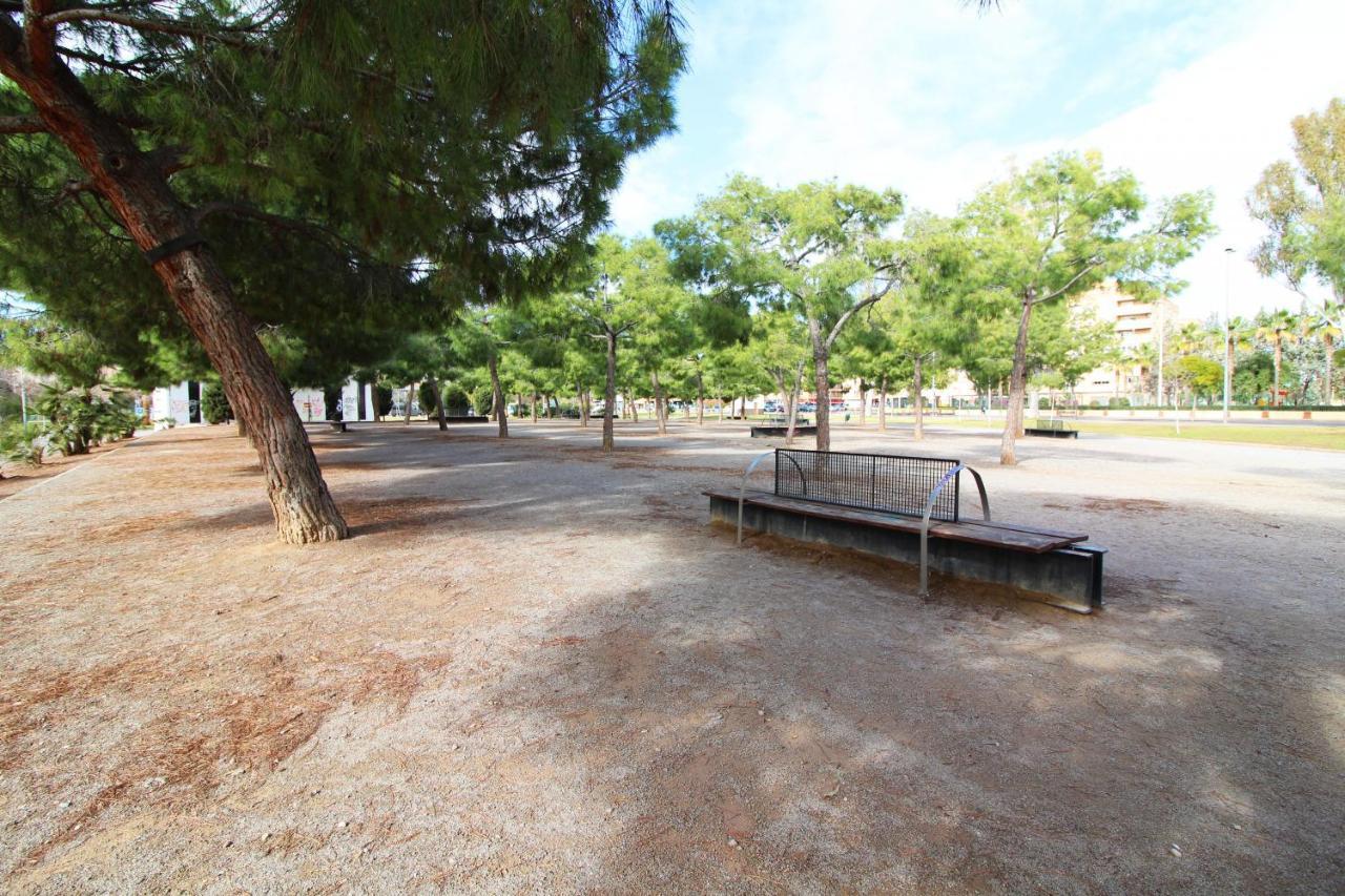 Global Properties, Los Claveles - Practico Apartamento Con Wifi En Puerto De Sagunto Luaran gambar
