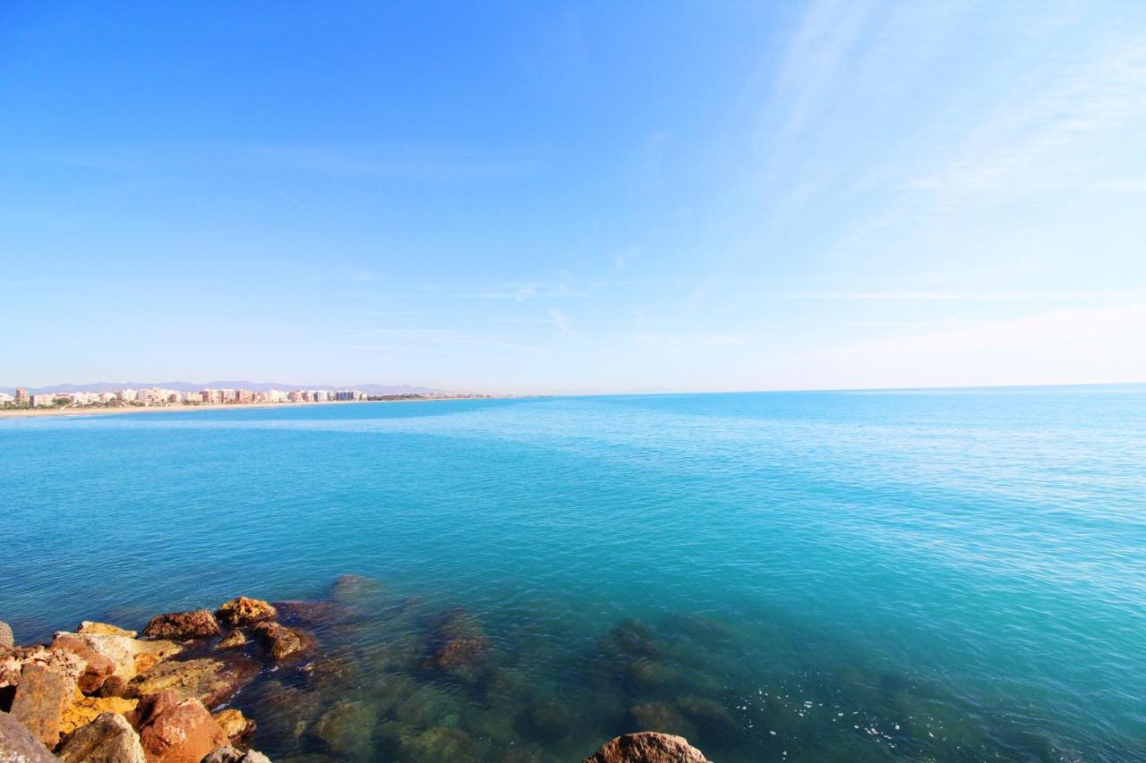 Global Properties, Los Claveles - Practico Apartamento Con Wifi En Puerto De Sagunto Luaran gambar