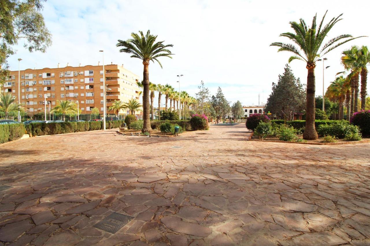 Global Properties, Los Claveles - Practico Apartamento Con Wifi En Puerto De Sagunto Luaran gambar